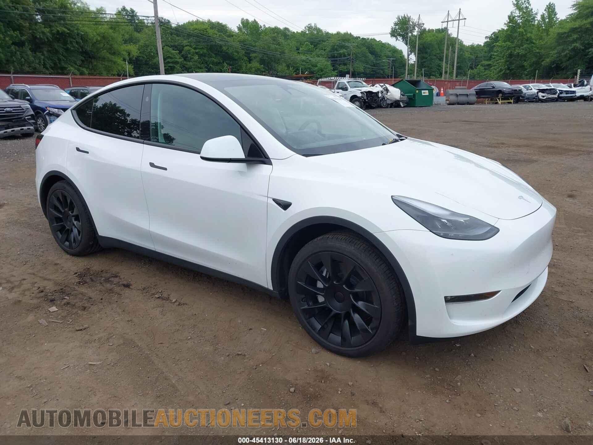 7SAYGDEE7SF220138 TESLA MODEL Y 2025
