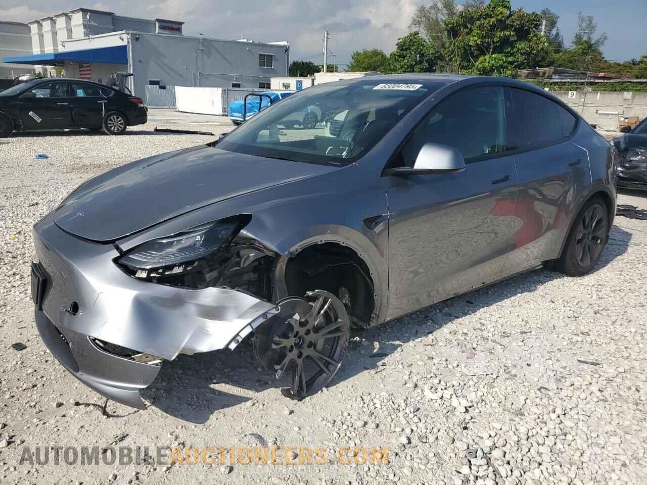 7SAYGDEE7SF299715 TESLA MODEL Y 2025