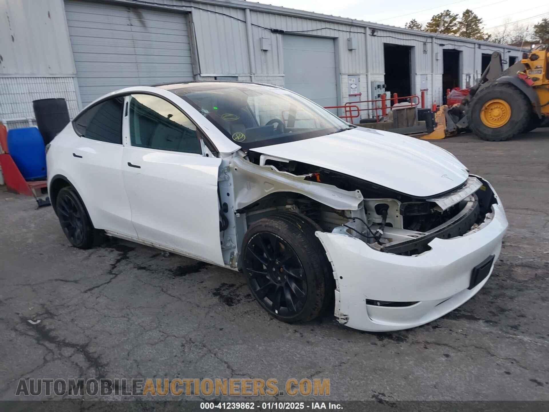 7SAYGDEE8NA016367 TESLA MODEL Y 2022