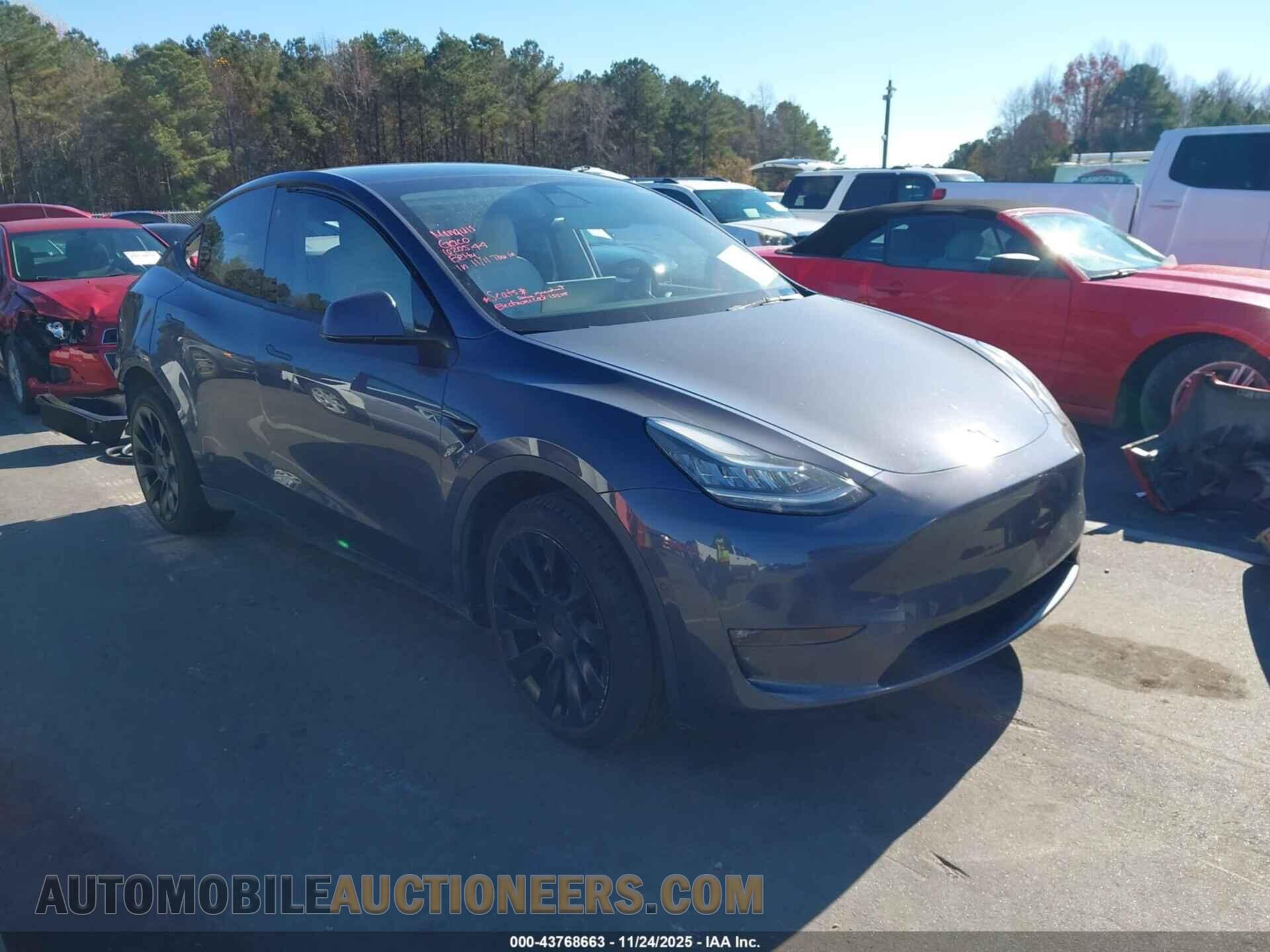 7SAYGDEE8NF311908 TESLA MODEL Y 2022