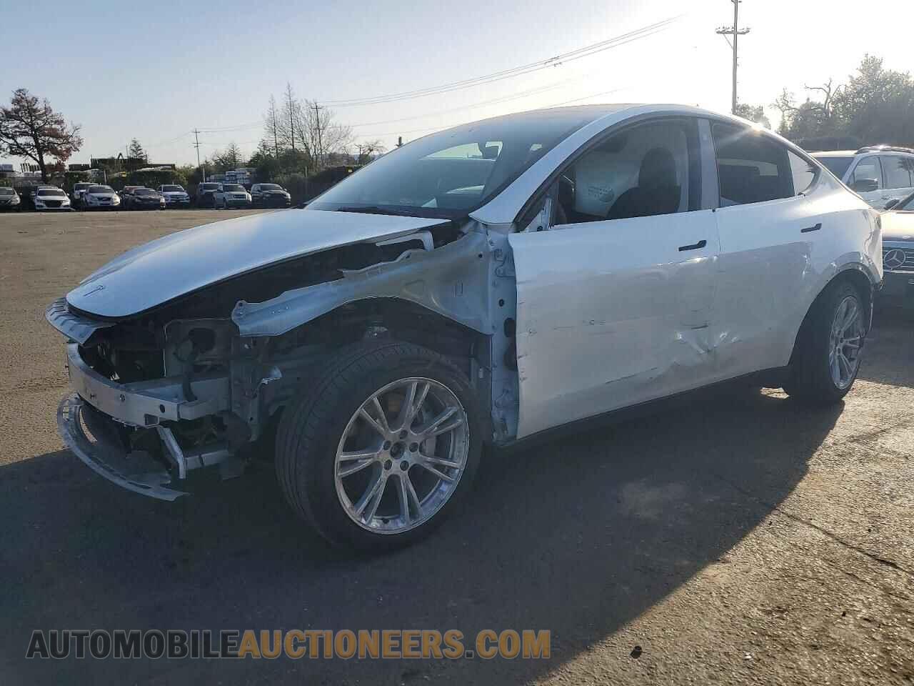 7SAYGDEE8PF746270 TESLA MODEL Y 2023