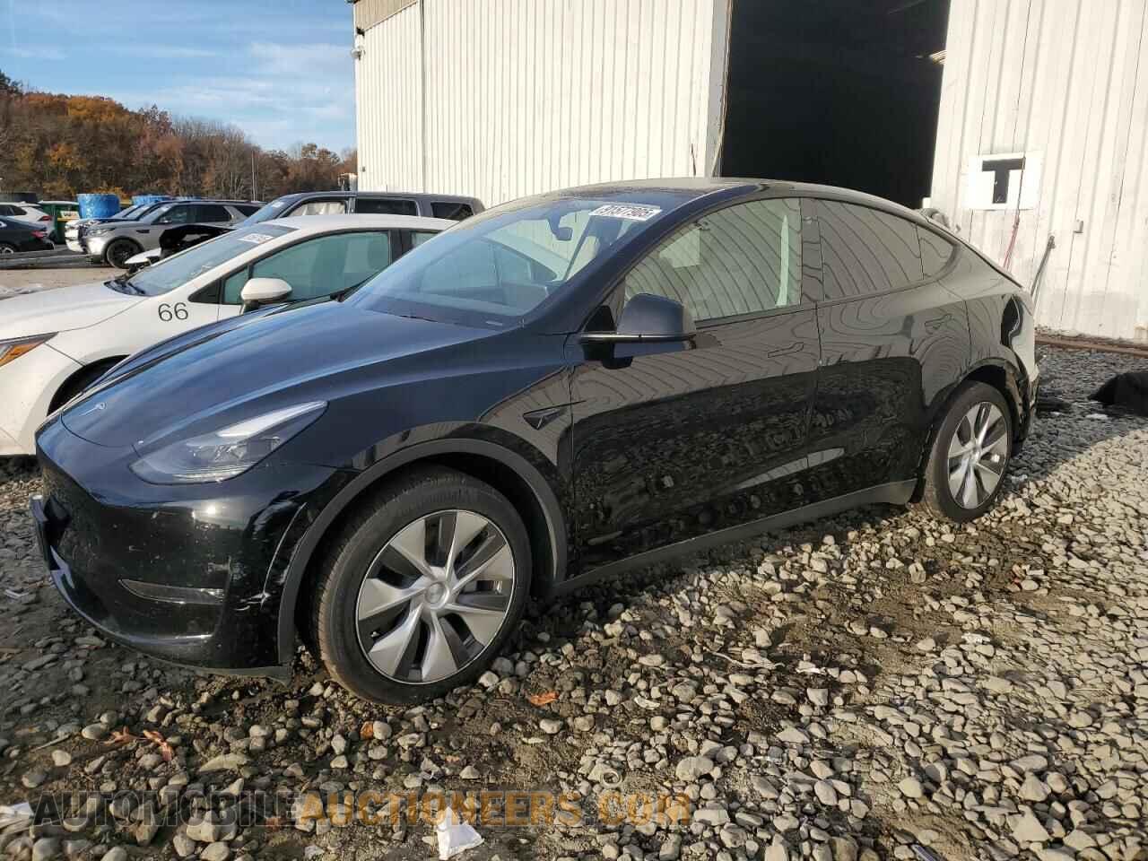 7SAYGDEE8PF760010 TESLA MODEL Y 2023