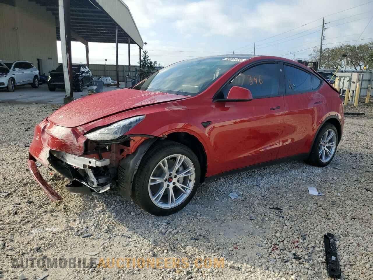7SAYGDEE8RA216607 TESLA MODEL Y 2024