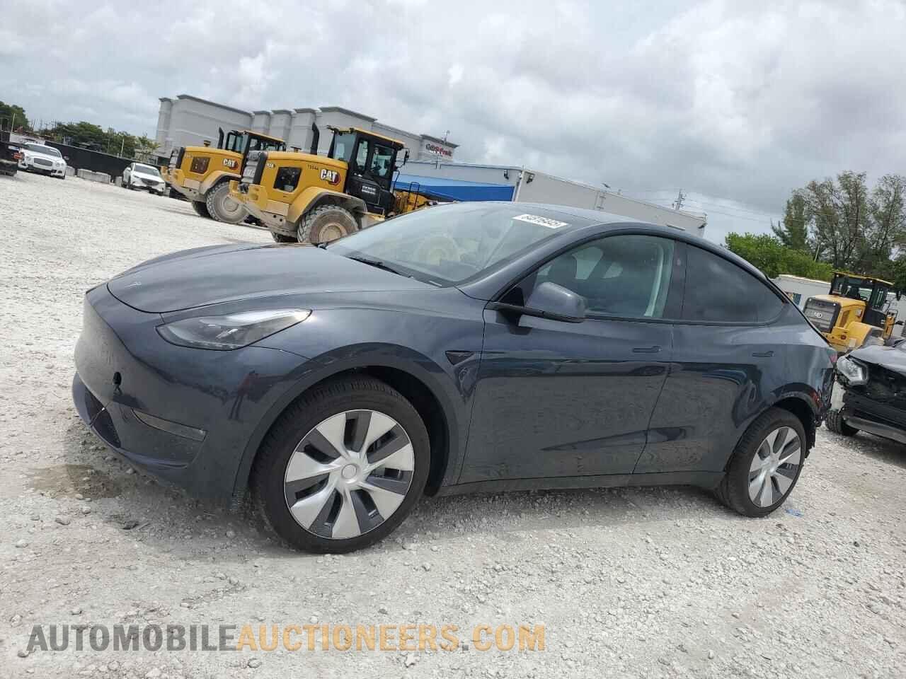 7SAYGDEE8RA233228 TESLA MODEL Y 2024