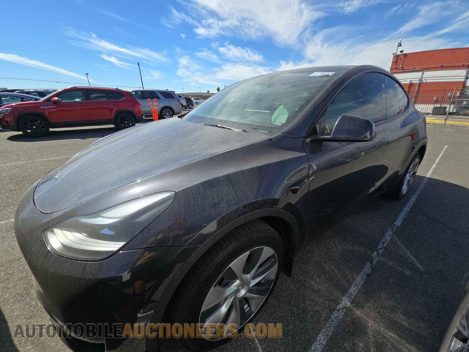 7SAYGDEE8RF004079 Tesla Mo 2024