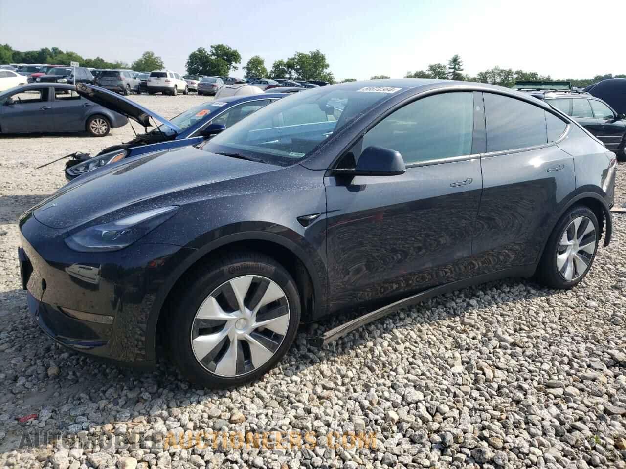 7SAYGDEE8RF037809 TESLA MODEL Y 2024