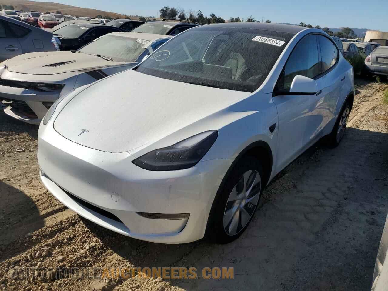 7SAYGDEE8RF076769 TESLA MODEL Y 2024