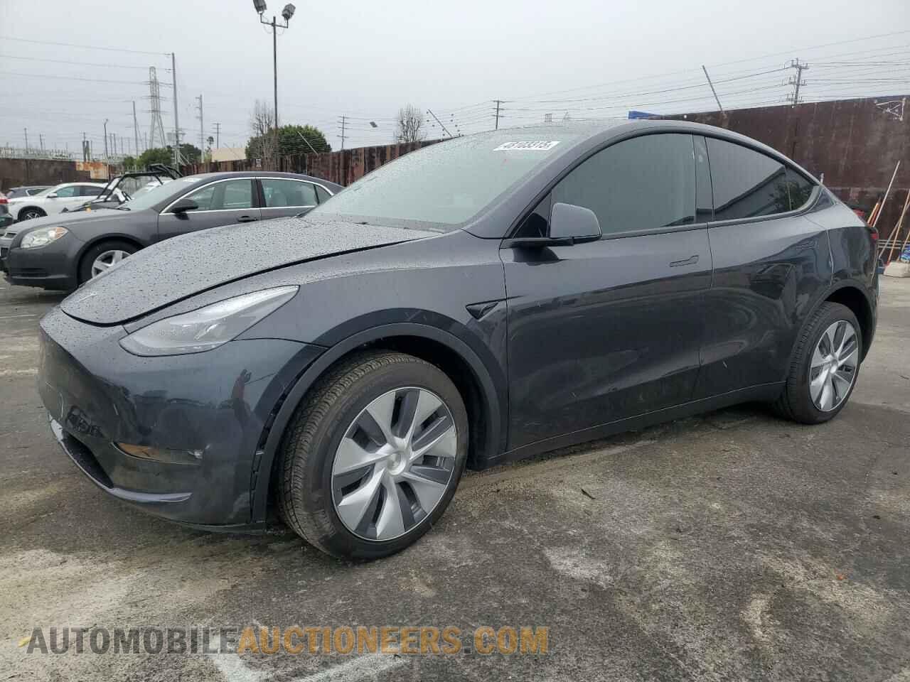 7SAYGDEE8RF077193 TESLA MODEL Y 2024