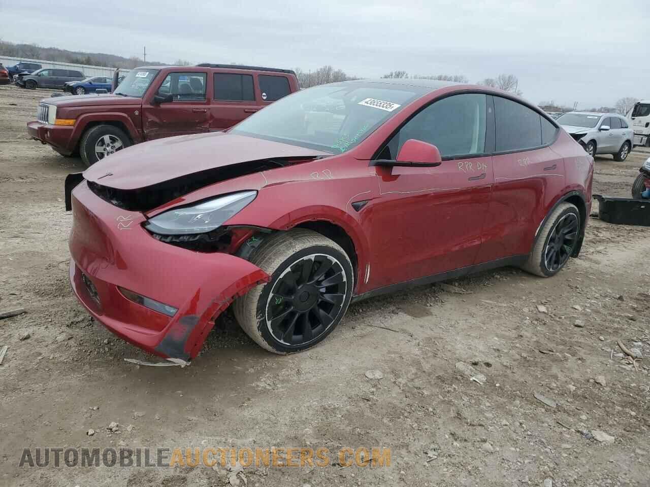 7SAYGDEE8RF082636 TESLA MODEL Y 2024