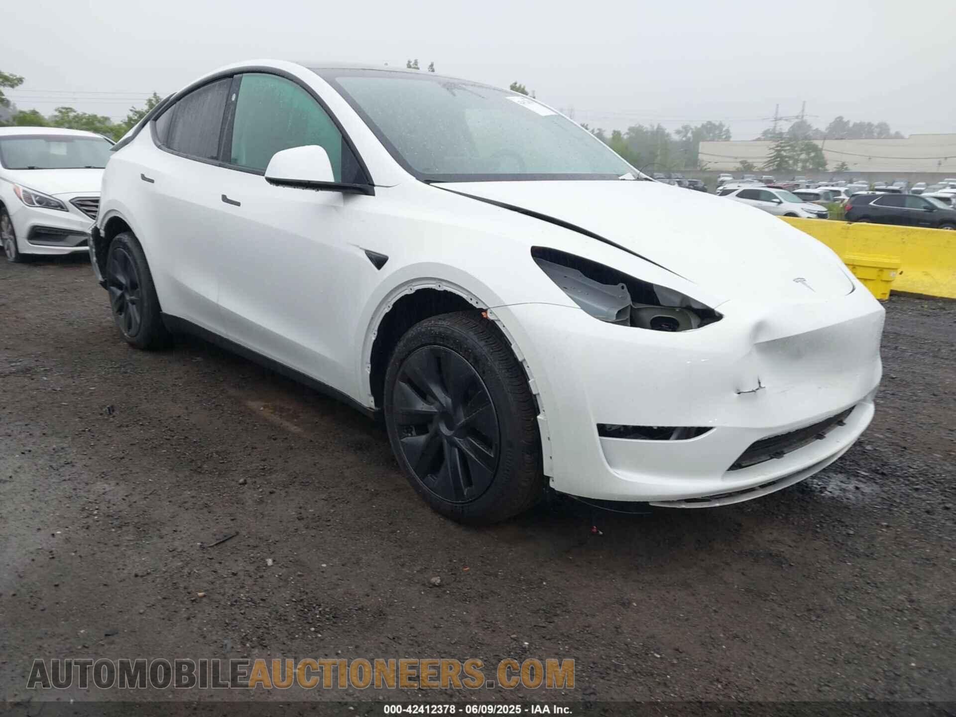 7SAYGDEE8RF150210 TESLA MODEL Y 2024
