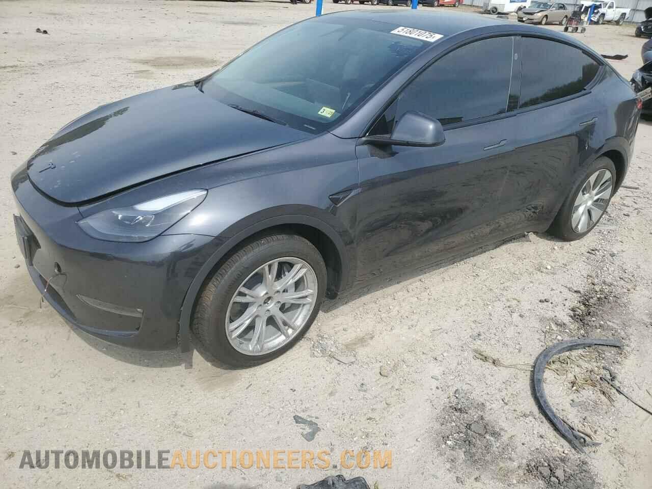 7SAYGDEE8RF995932 TESLA MODEL Y 2024