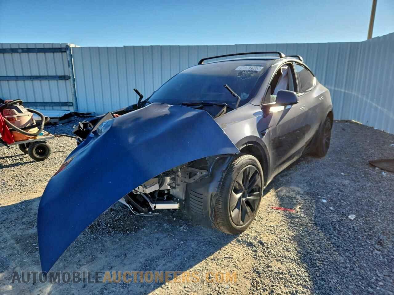 7SAYGDEE8SA368375 TESLA MODEL Y 2025