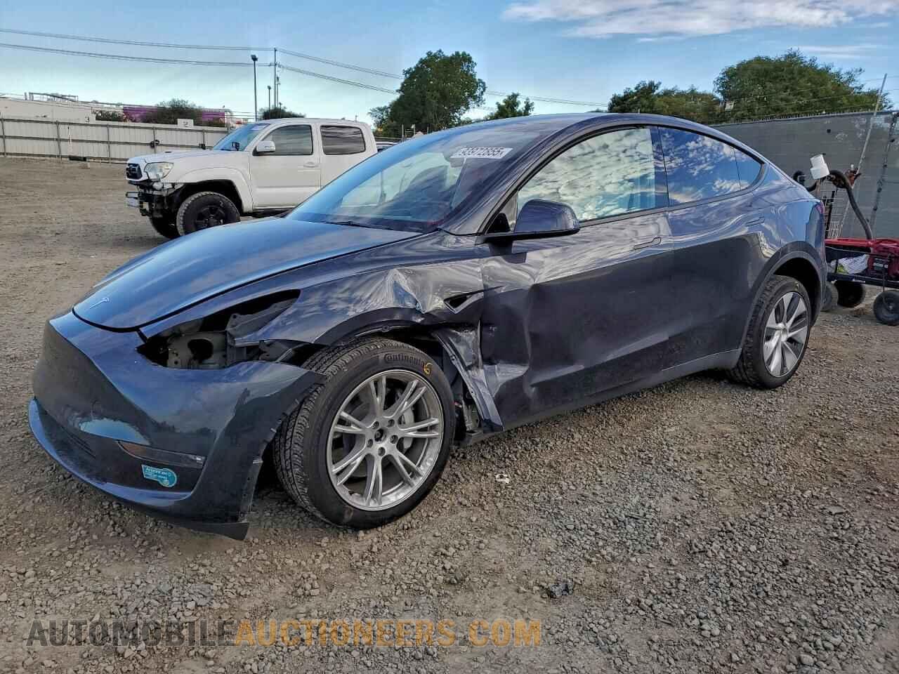 7SAYGDEE8SF276508 TESLA MODEL Y 2025