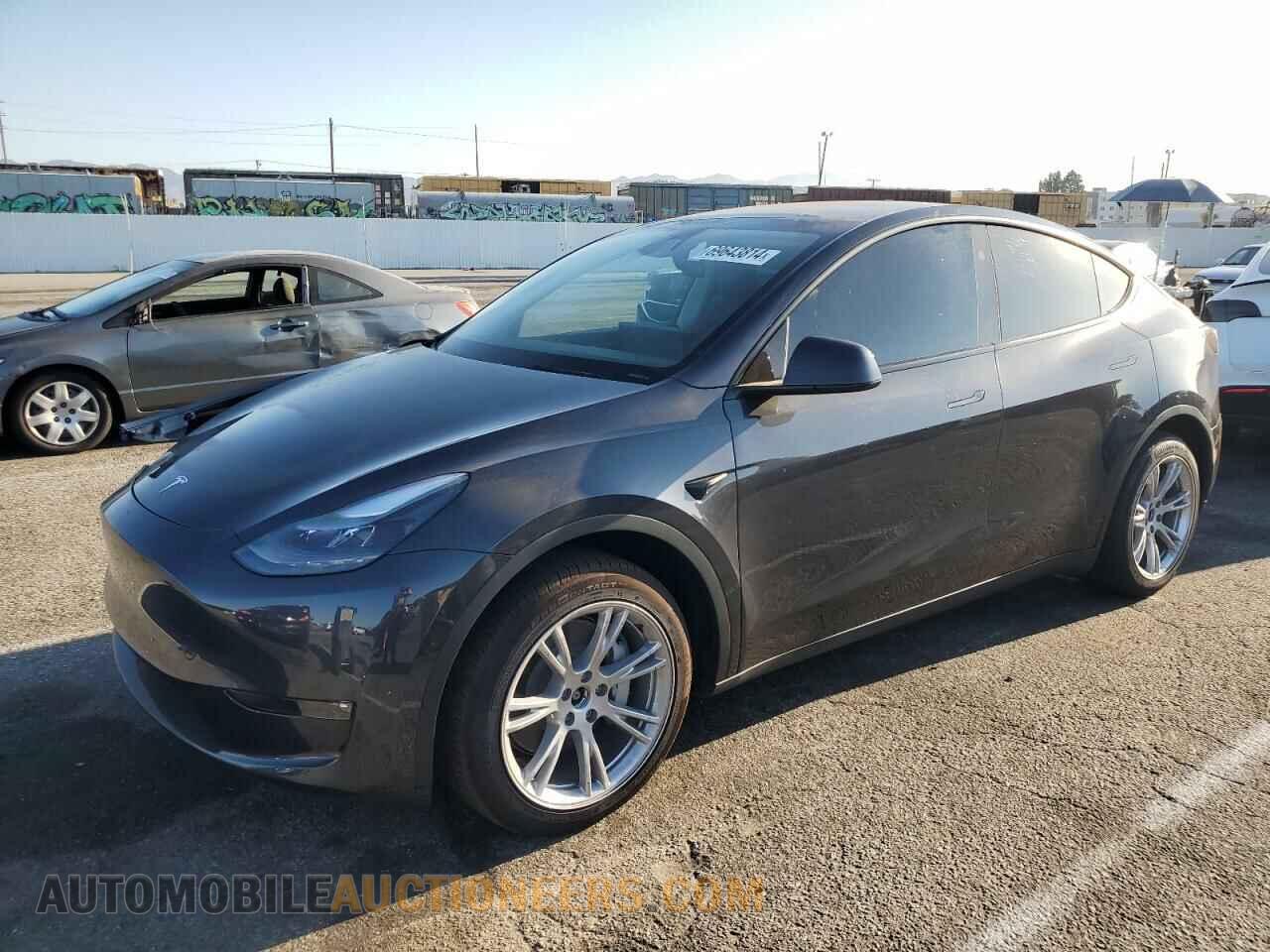 7SAYGDEE9RF032280 TESLA MODEL Y 2024