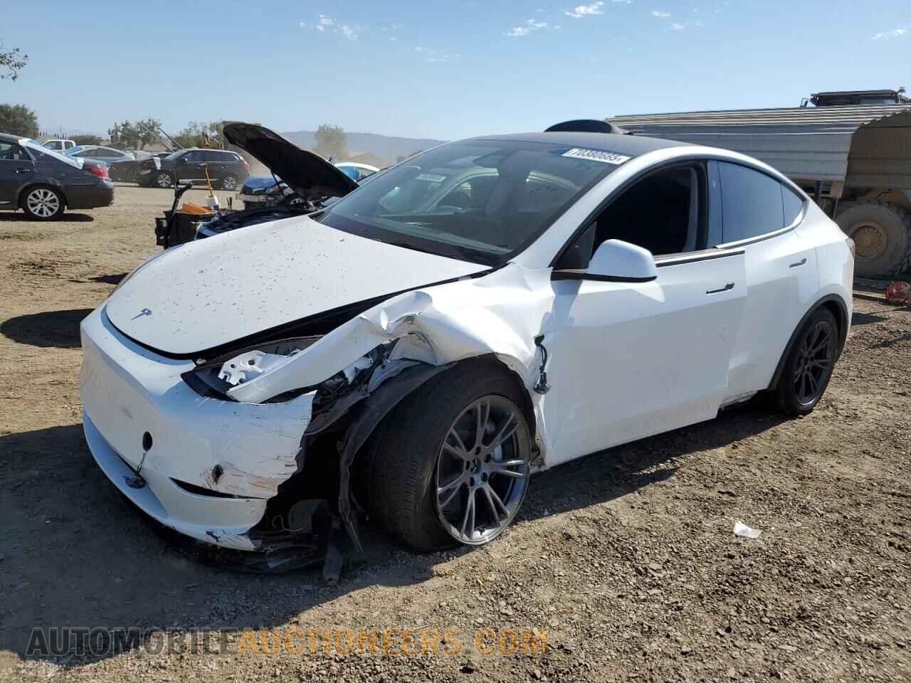 7SAYGDEE9RF186598 TESLA MODEL Y 2024