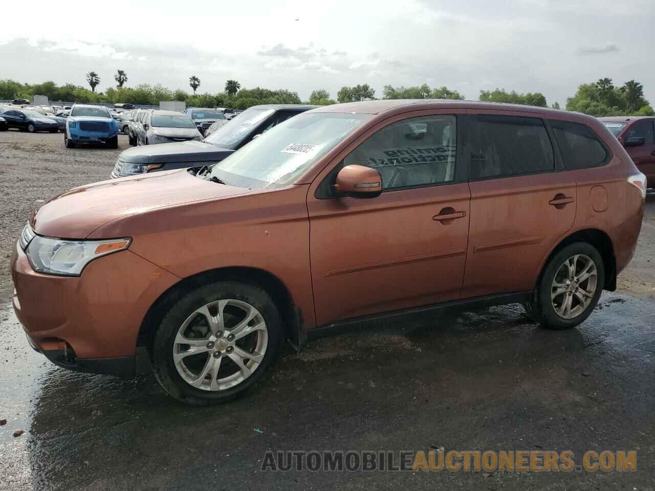 JA4AD3A32EZ018130 MITSUBISHI OUTLANDER 2014