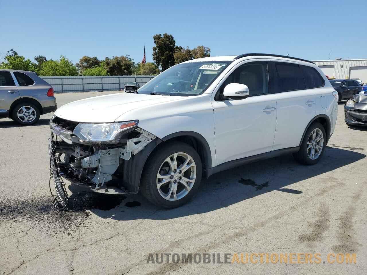 JA4AD3A38FZ002614 MITSUBISHI OUTLANDER 2015