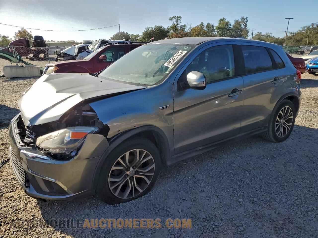 JA4AP3AW2JZ033108 MITSUBISHI OUTLANDER 2018