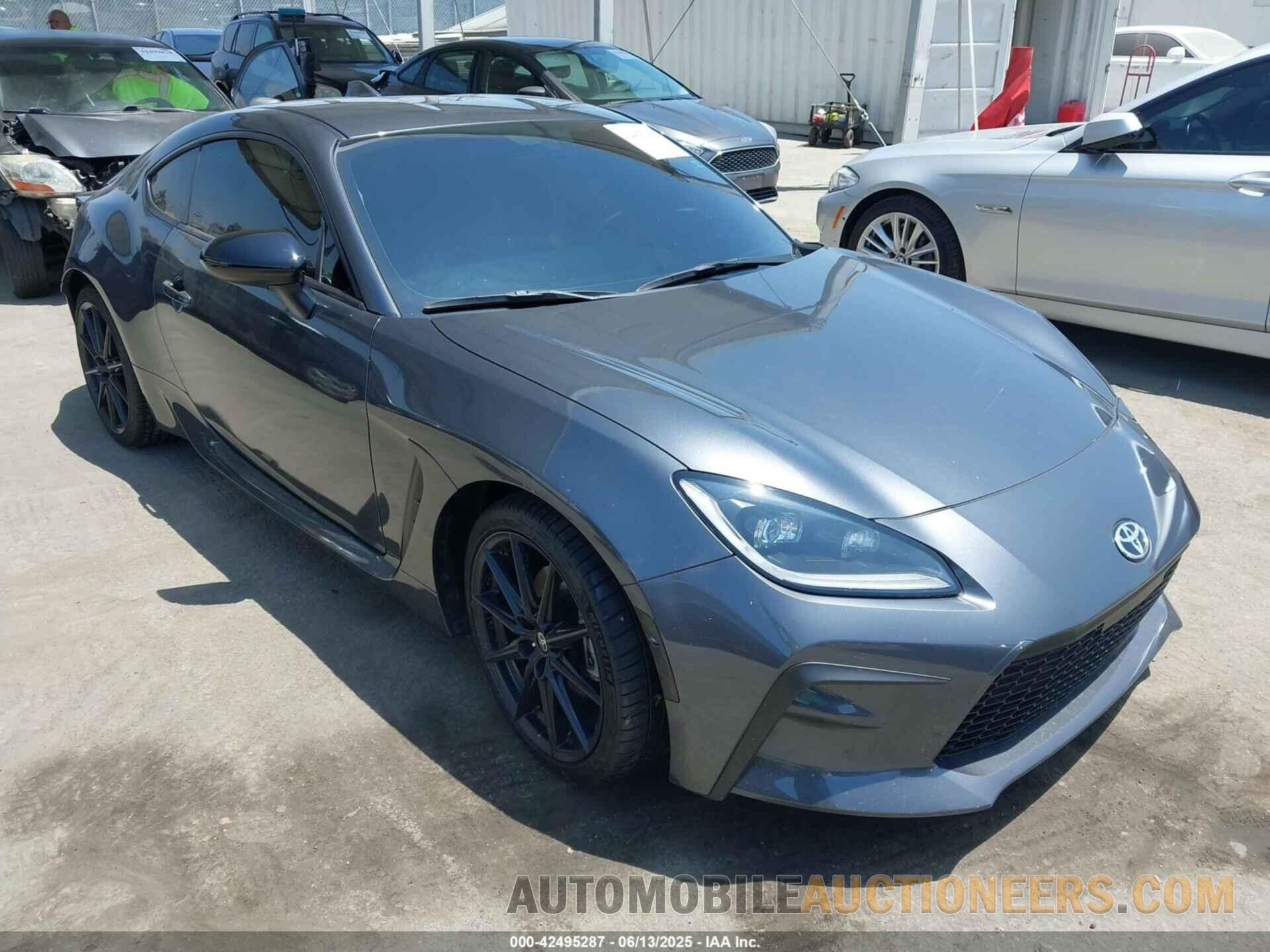 JF1ZNBE19R8760079 TOYOTA GR86 2024