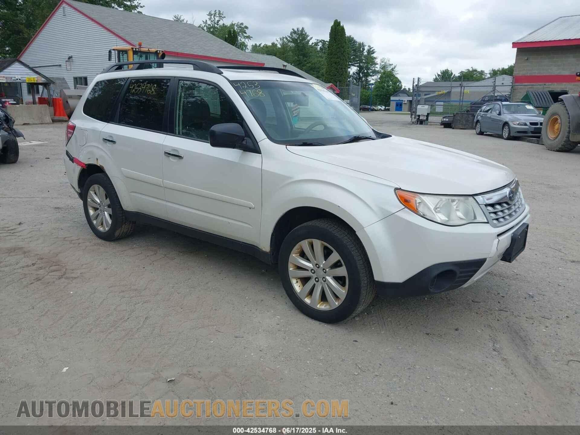 JF2SHADC4DH409686 SUBARU FORESTER 2013