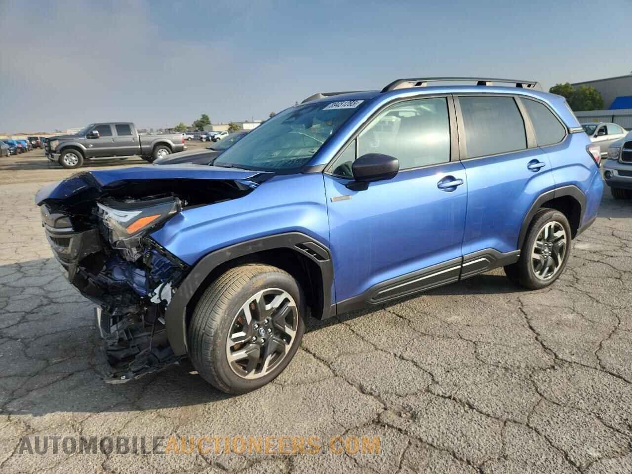 JF2SLSED5SH413268 SUBARU FORESTER 2025
