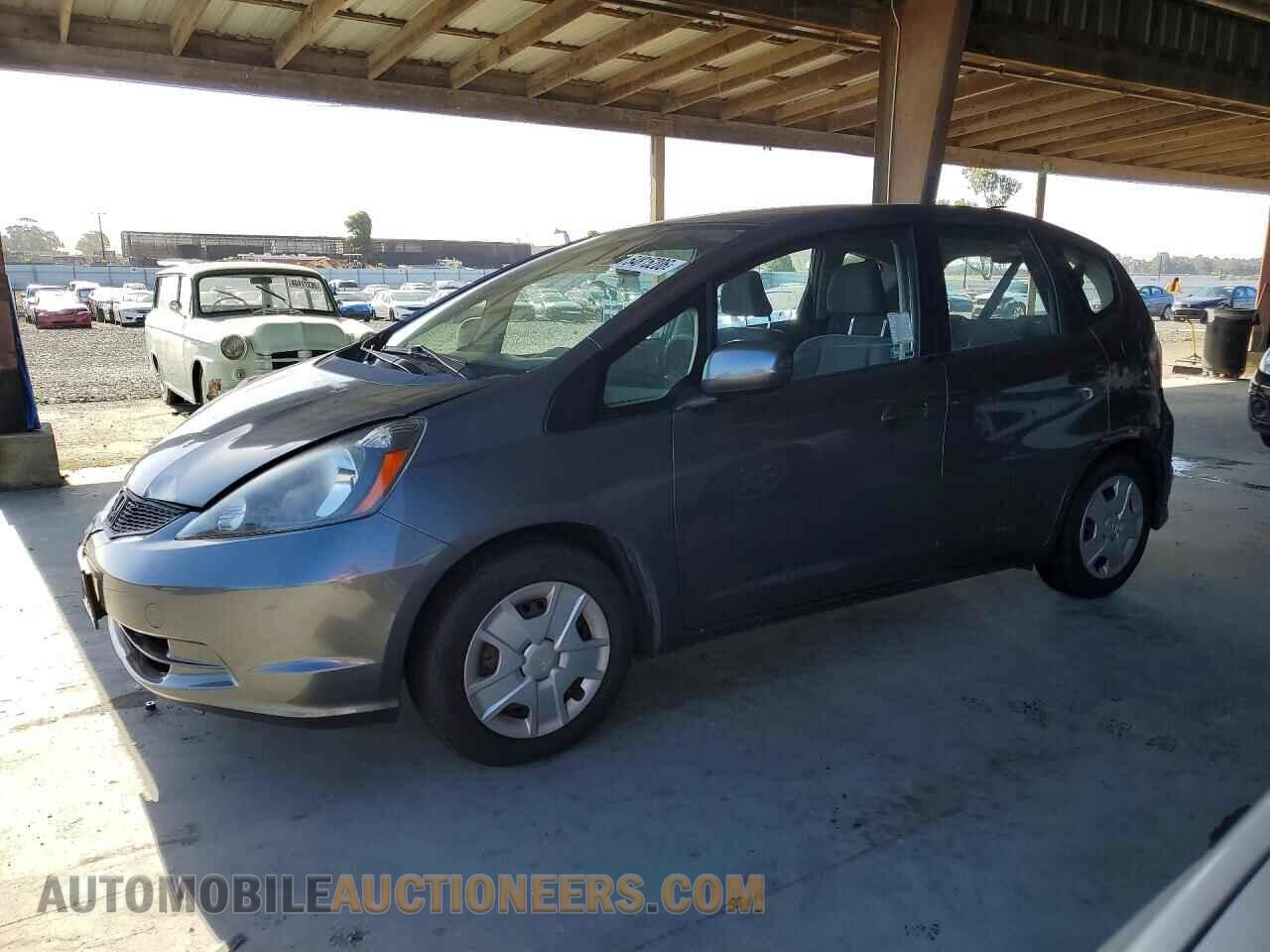 JHMGE8H35DC078564 HONDA FIT 2013