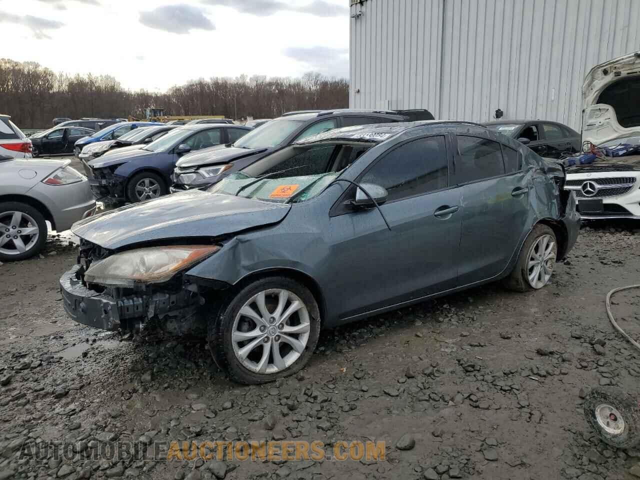 JM1BL1VP5D1809005 MAZDA 3 2013