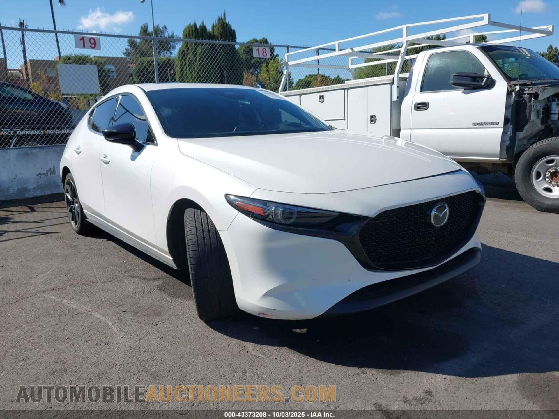 JM1BPAMM1R1716615 MAZDA MAZDA3 2024