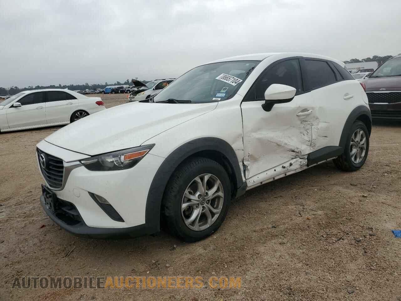 JM1DKDB7XH0154076 MAZDA CX-3 2017
