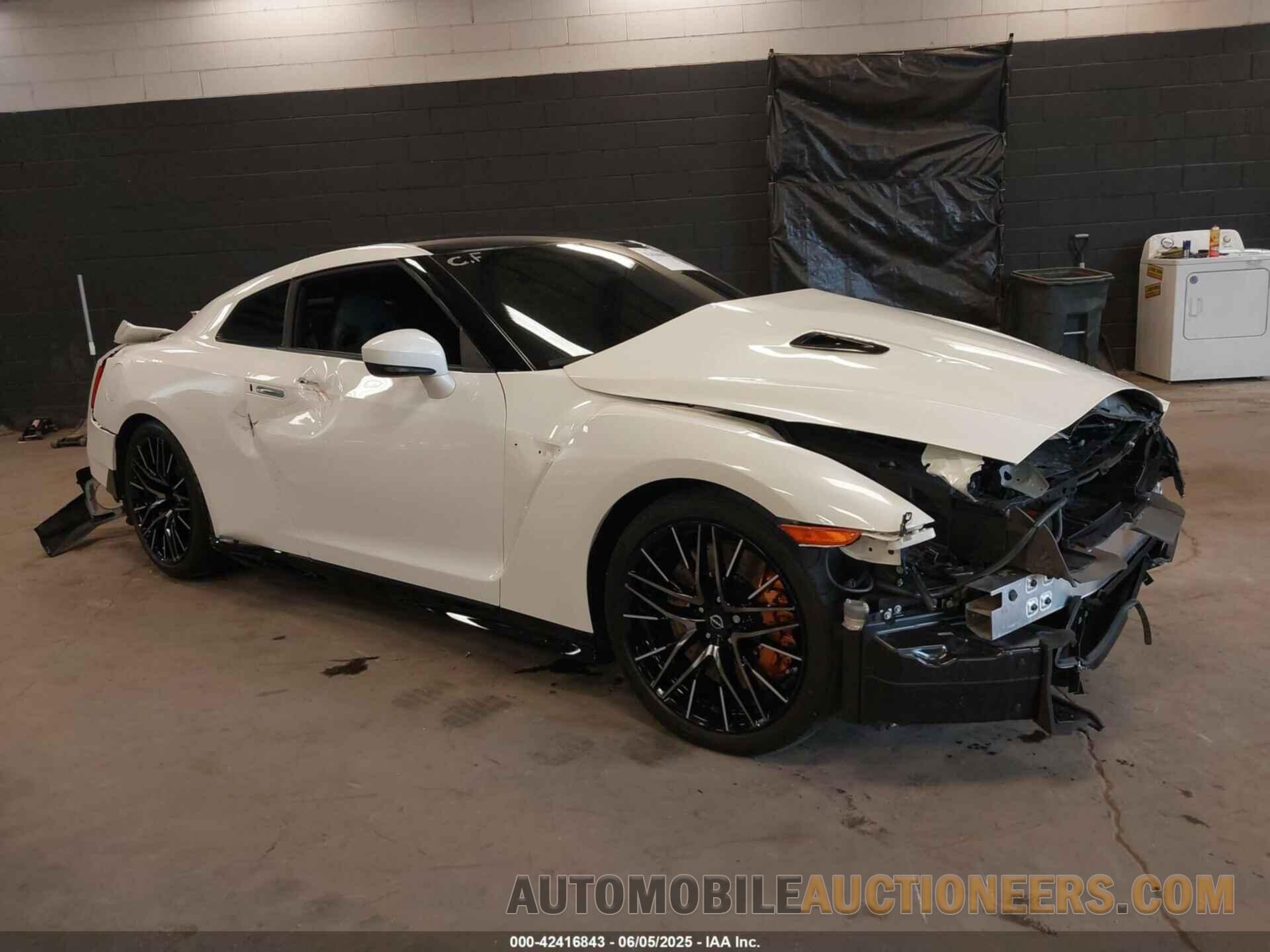 JN1AR5BFXRM220361 NISSAN GT-R 2024