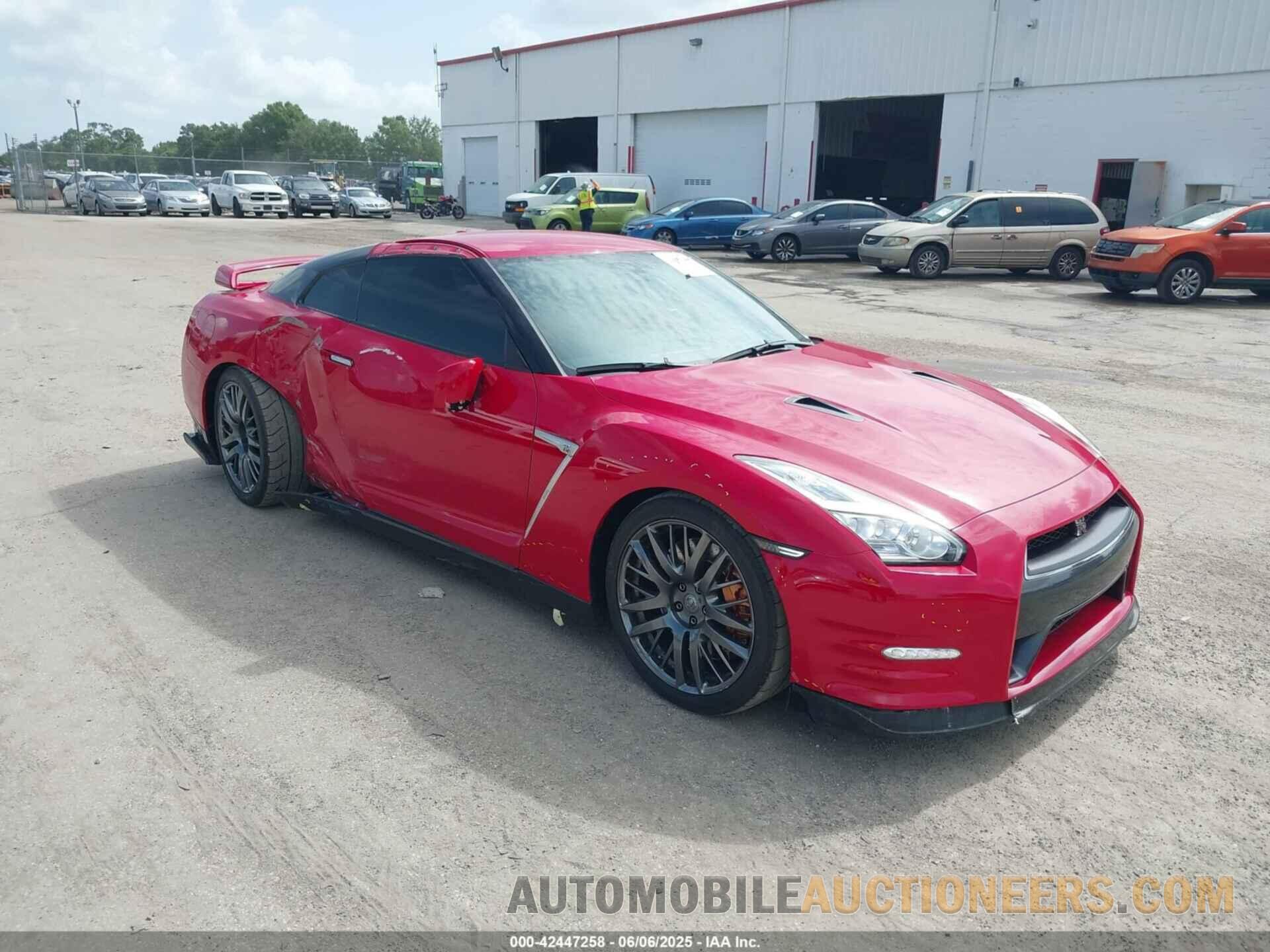 JN1AR5EF9FM281594 NISSAN GT-R 2015