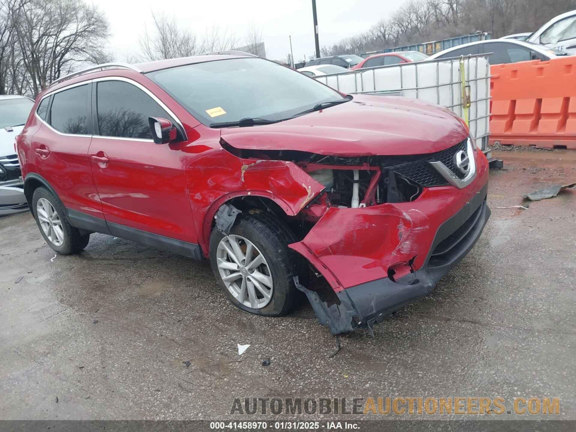 JN1BJ1CR7HW117561 NISSAN ROGUE SPORT 2017