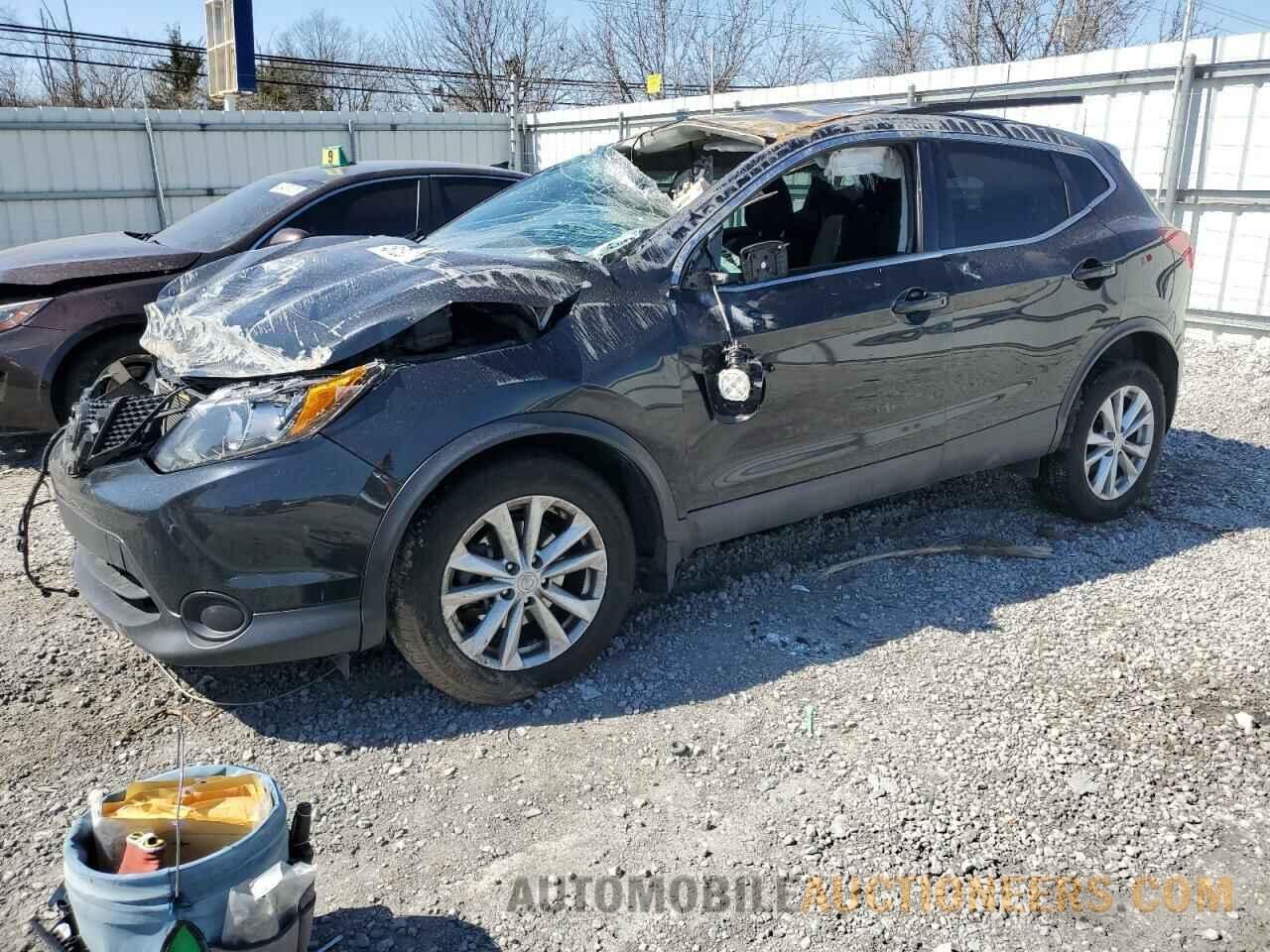 JN1BJ1CRXHW135021 NISSAN ROGUE 2017