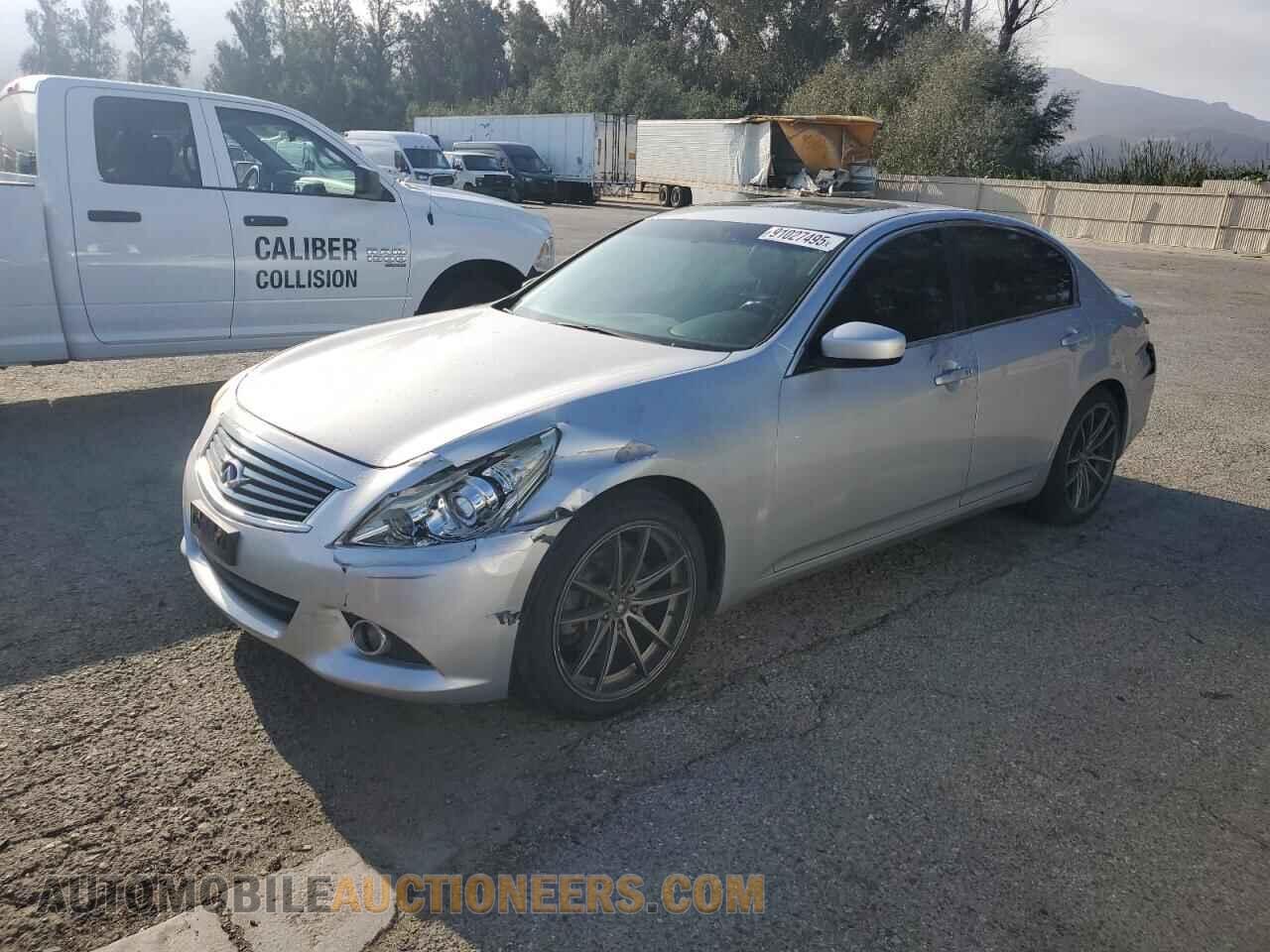 JN1CV6AP8DM306345 INFINITI G37 2013