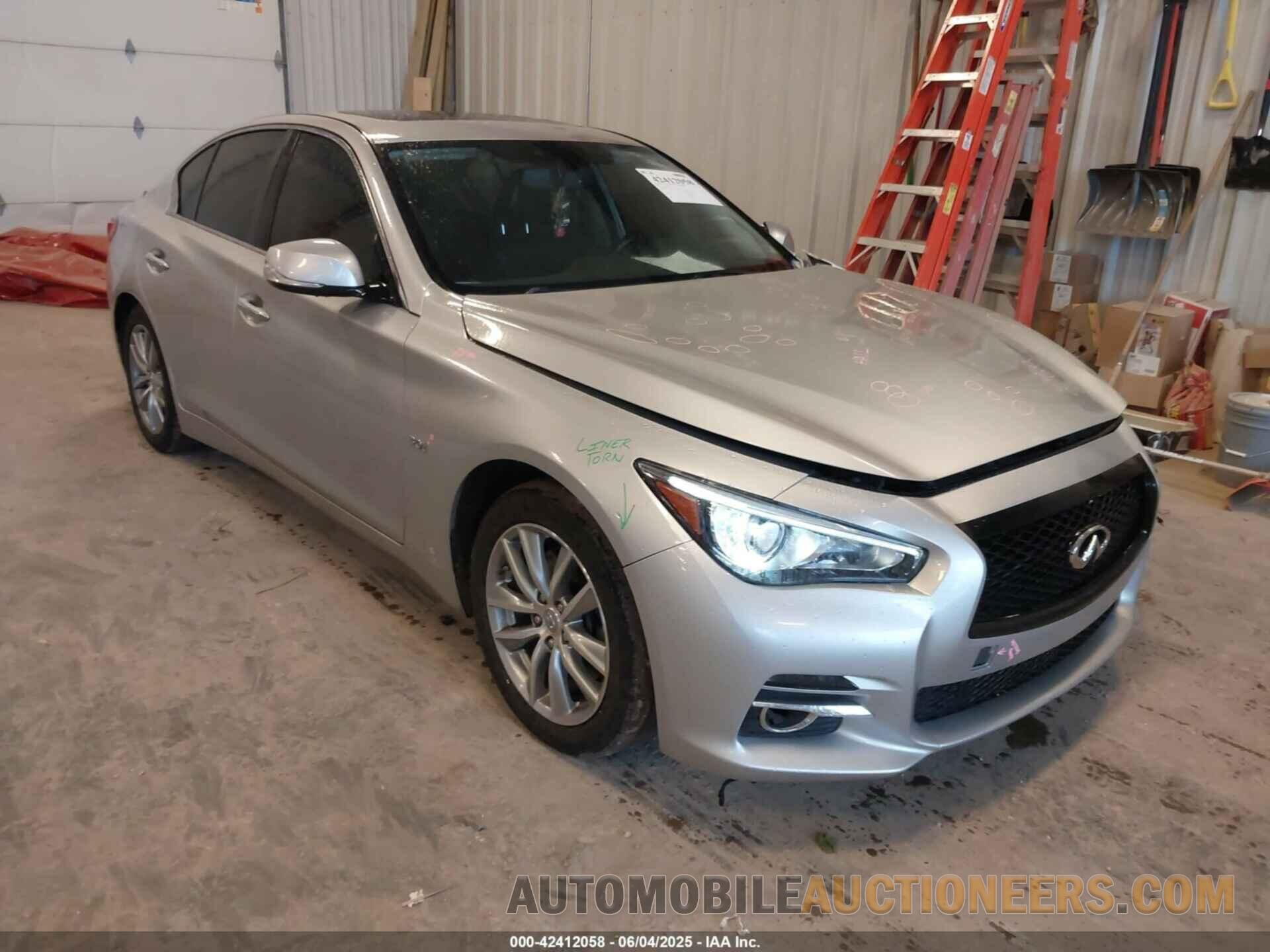 JN1EV7AP5HM736449 INFINITI Q50 2017