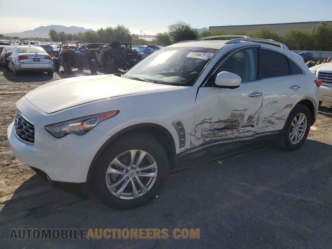 JN8AS1MUXBM110202 INFINITI FX35 2011