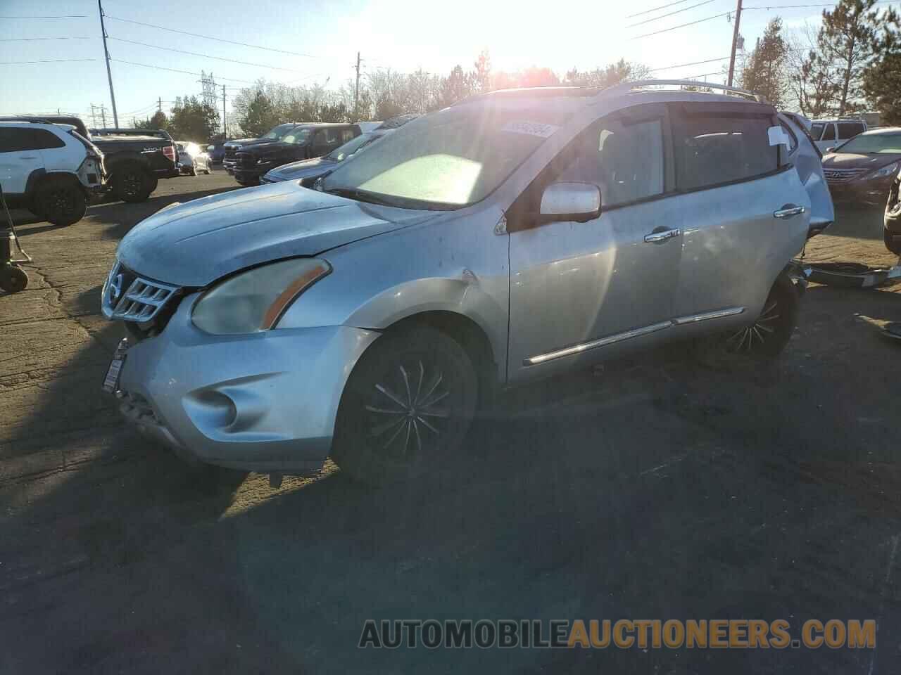 JN8AS5MVXDW104875 NISSAN ROGUE 2013