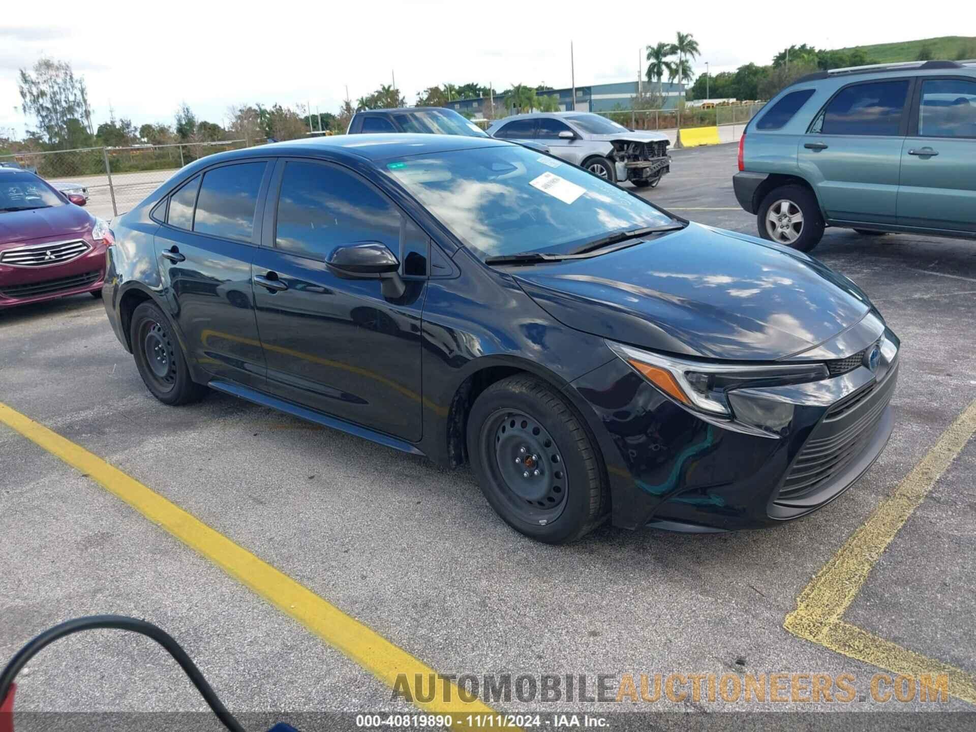 JTDBCMFE0R3036907 TOYOTA COROLLA 2024