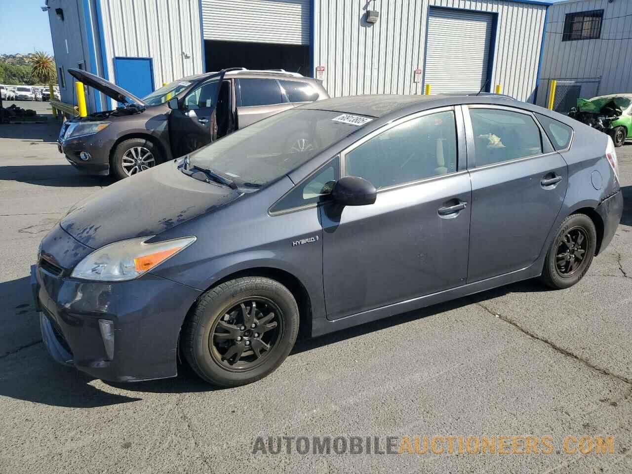 JTDKN3DU0E0379968 TOYOTA PRIUS 2014