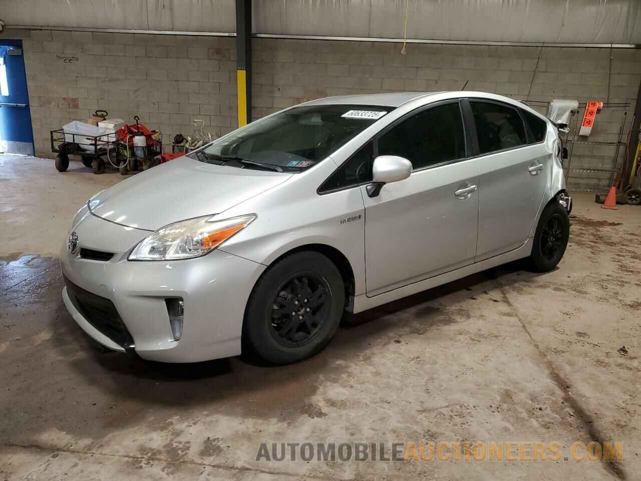 JTDKN3DU7F0429640 TOYOTA PRIUS 2015