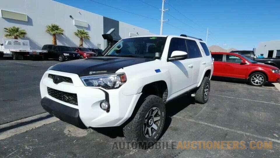 JTEBU5JR5J5585634 Toyota 4Runner 2018
