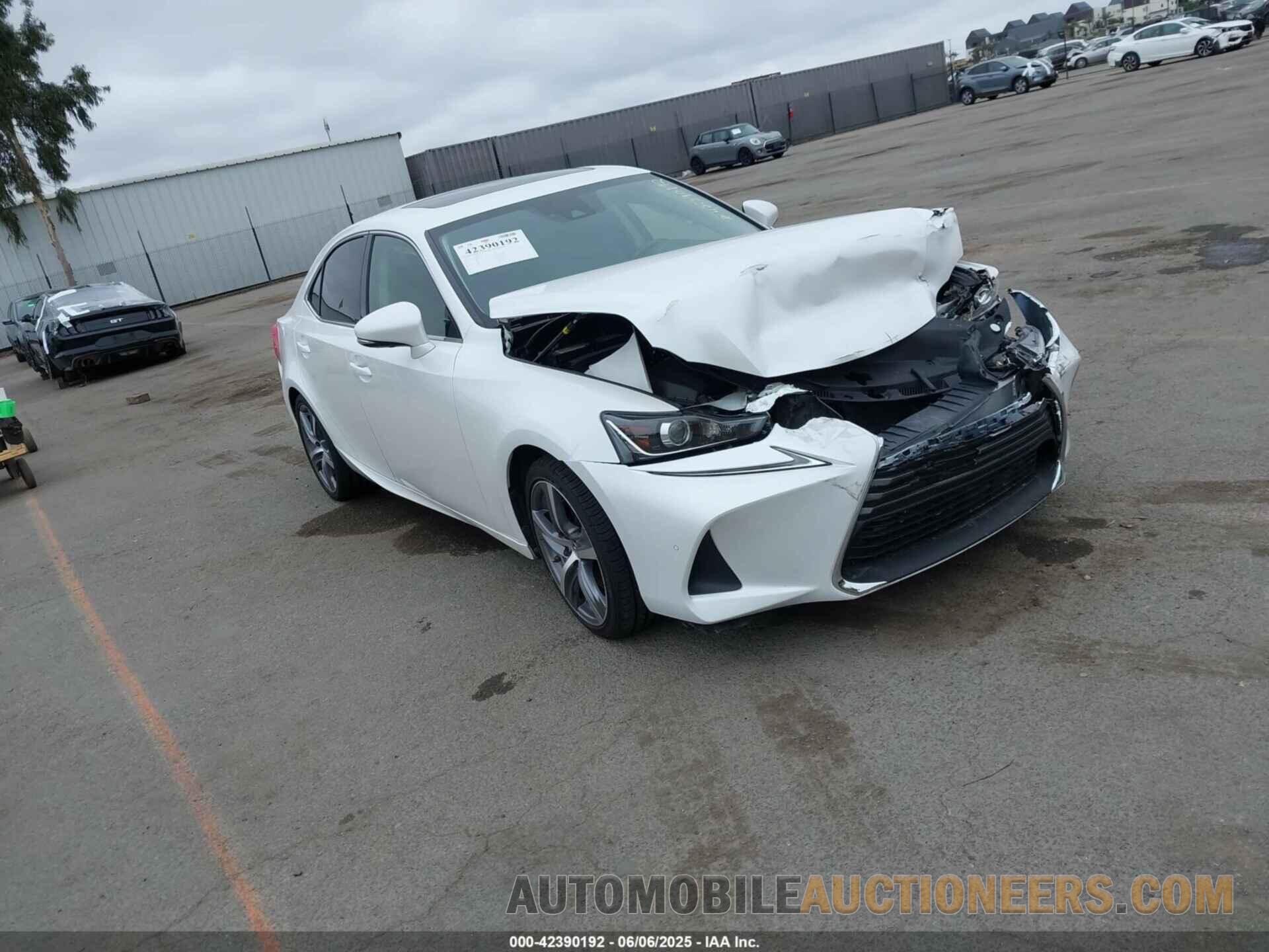 JTHBA1D2XJ5066579 LEXUS IS 300 2018