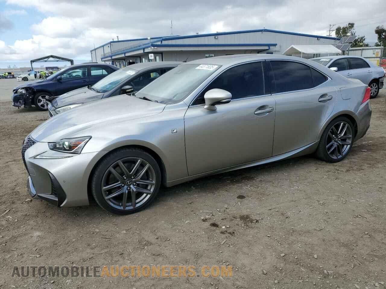 JTHBA1D2XJ5073760 LEXUS IS 2018