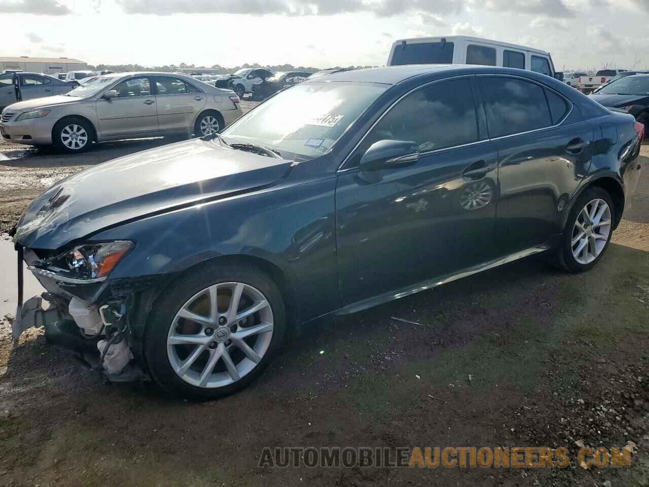 JTHCF5C25B2035189 LEXUS IS 2011