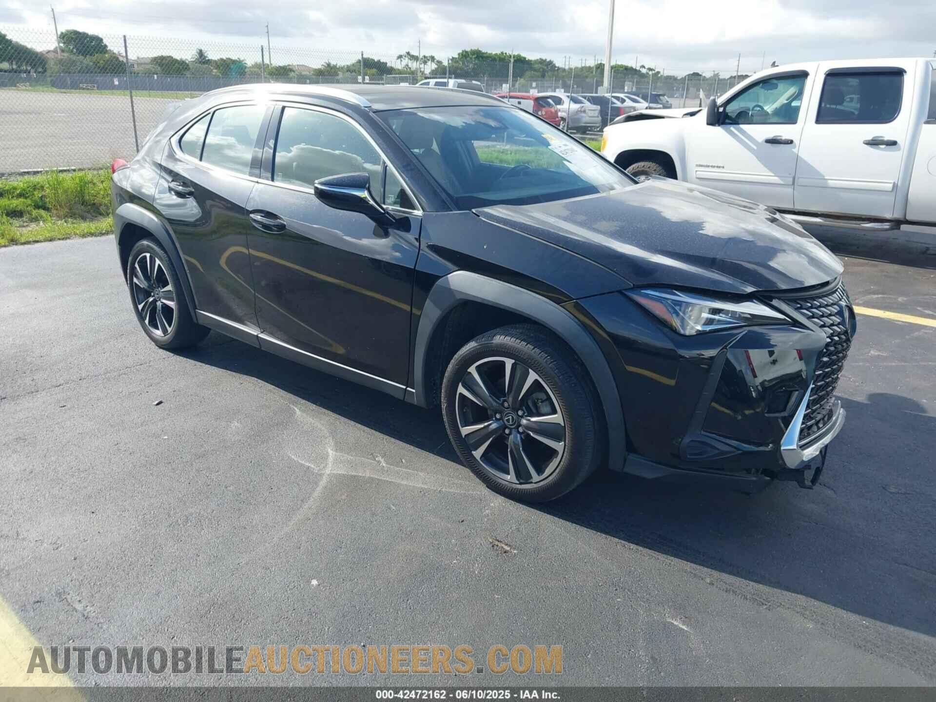 JTHP3JBH3M2032884 LEXUS UX 200 2021