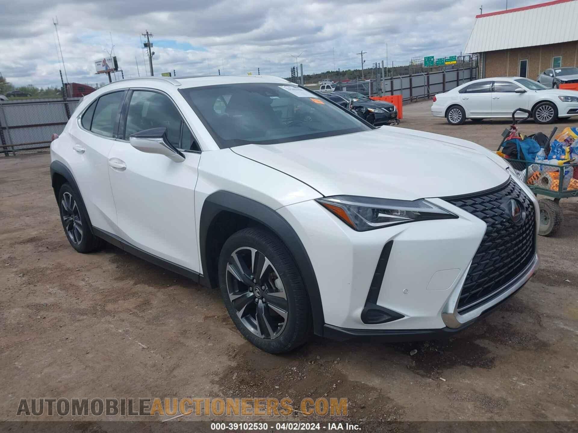JTHP3JBH4M2033946 LEXUS UX 200 2021