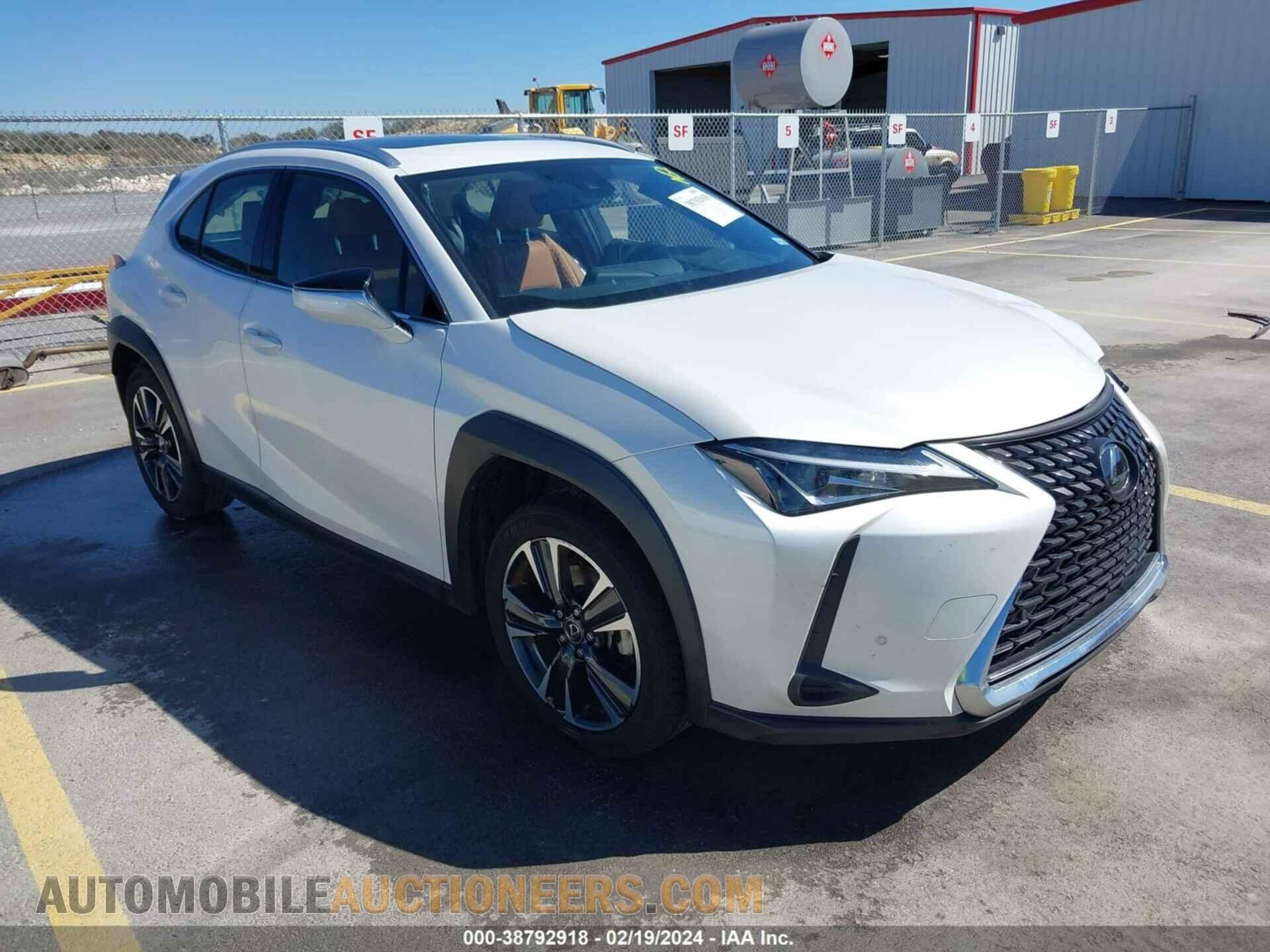JTHP3JBH4M2040363 LEXUS UX 200 2021