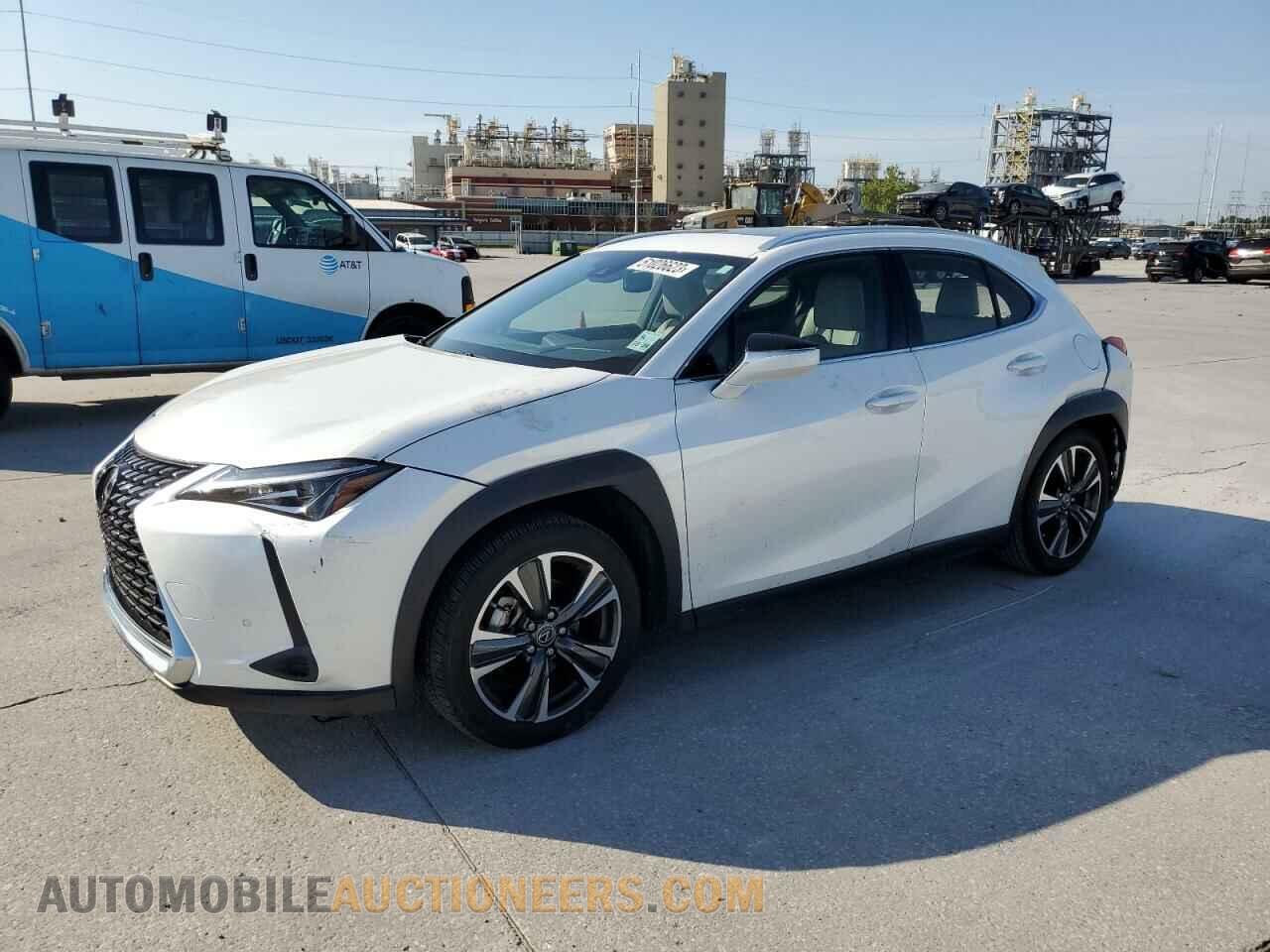 JTHP3JBHXM2031943 LEXUS UX 200 2021