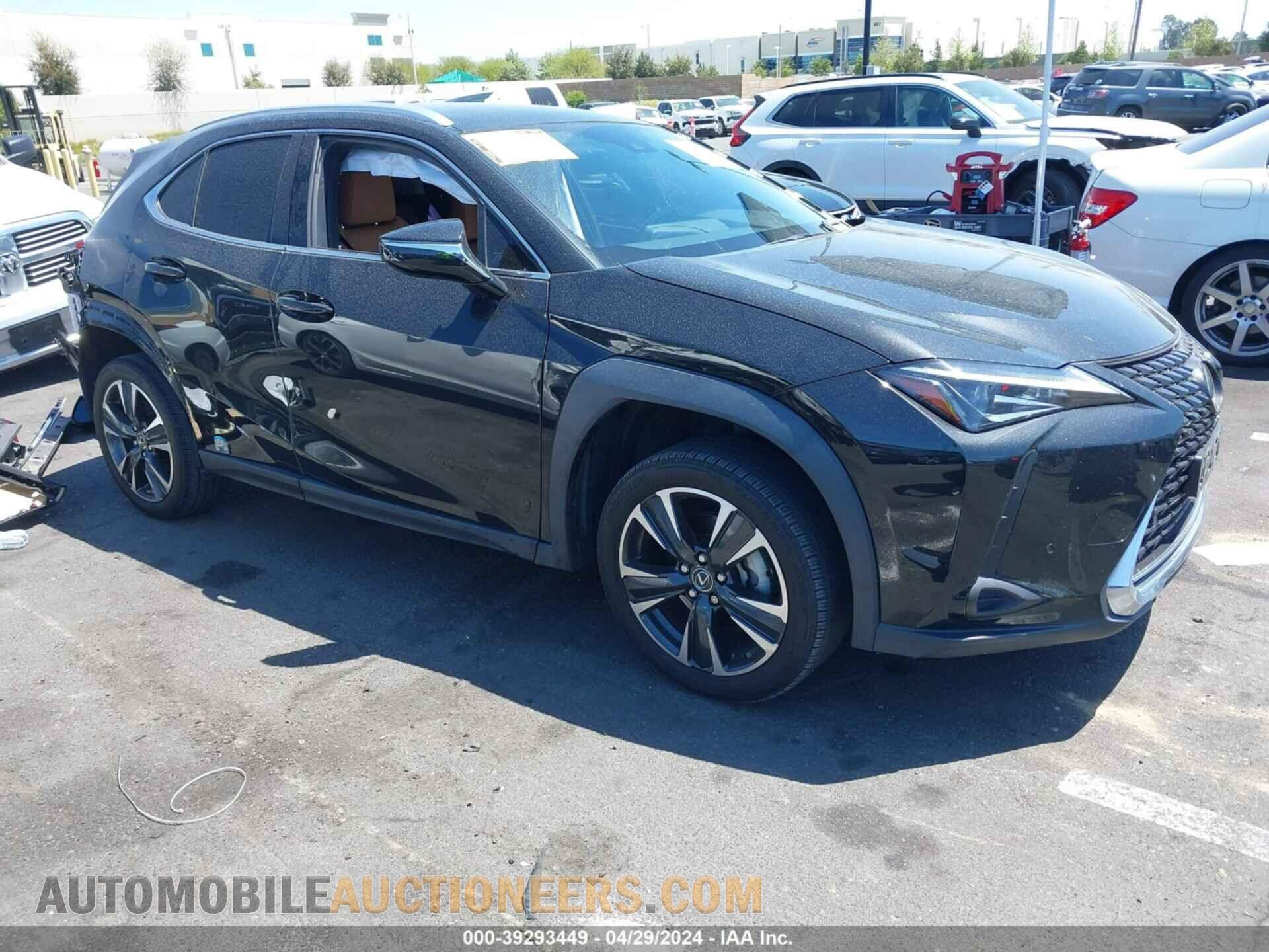 JTHX3JBH0M2033118 LEXUS UX 200 2021