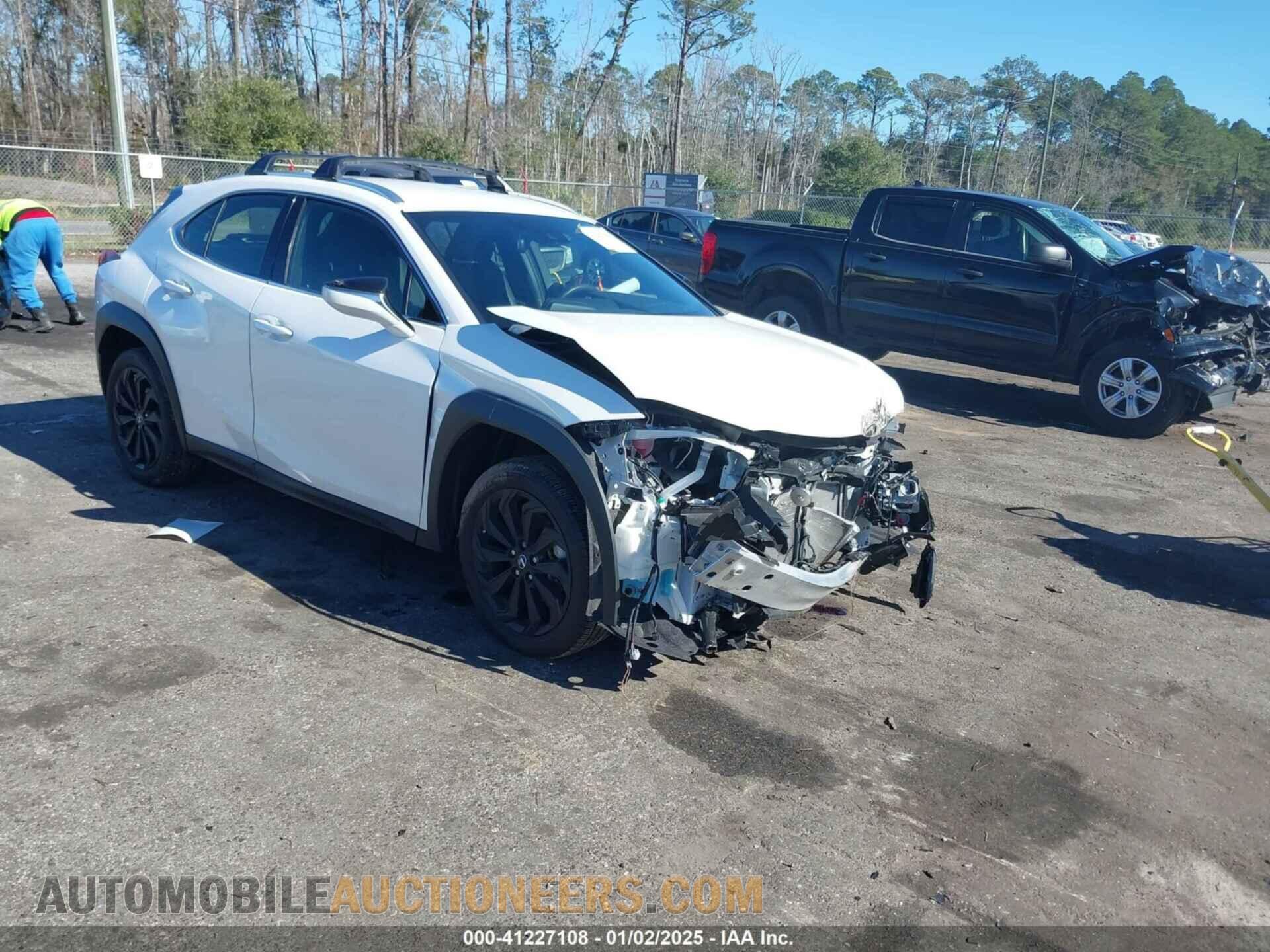 JTHX3JBH1N2048924 LEXUS UX 200 2022